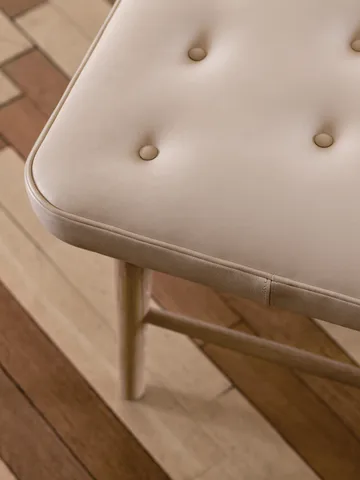 VLA75L Foyer bänk - Oljad ek-sif 90 läder, 250 cm - Carl Hansen & Søn