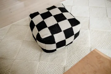 Square puff 50x50 cm - Svart-natur - Classic Collection