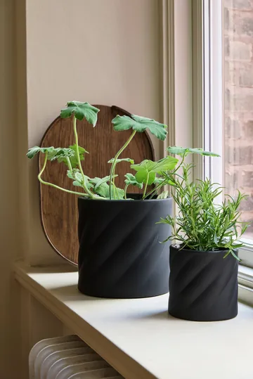 Twist blomkruka - Black, medium Ø19 cm - Cooee Design