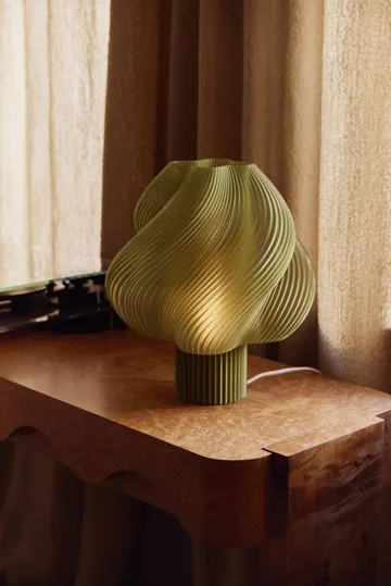 Soft Serve bordslampa - Olive, Grande, 34 cm - Crème Atelier