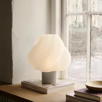 Soft Serve bordslampa - Vanilla bean, Grande, 34 cm - Crème Atelier
