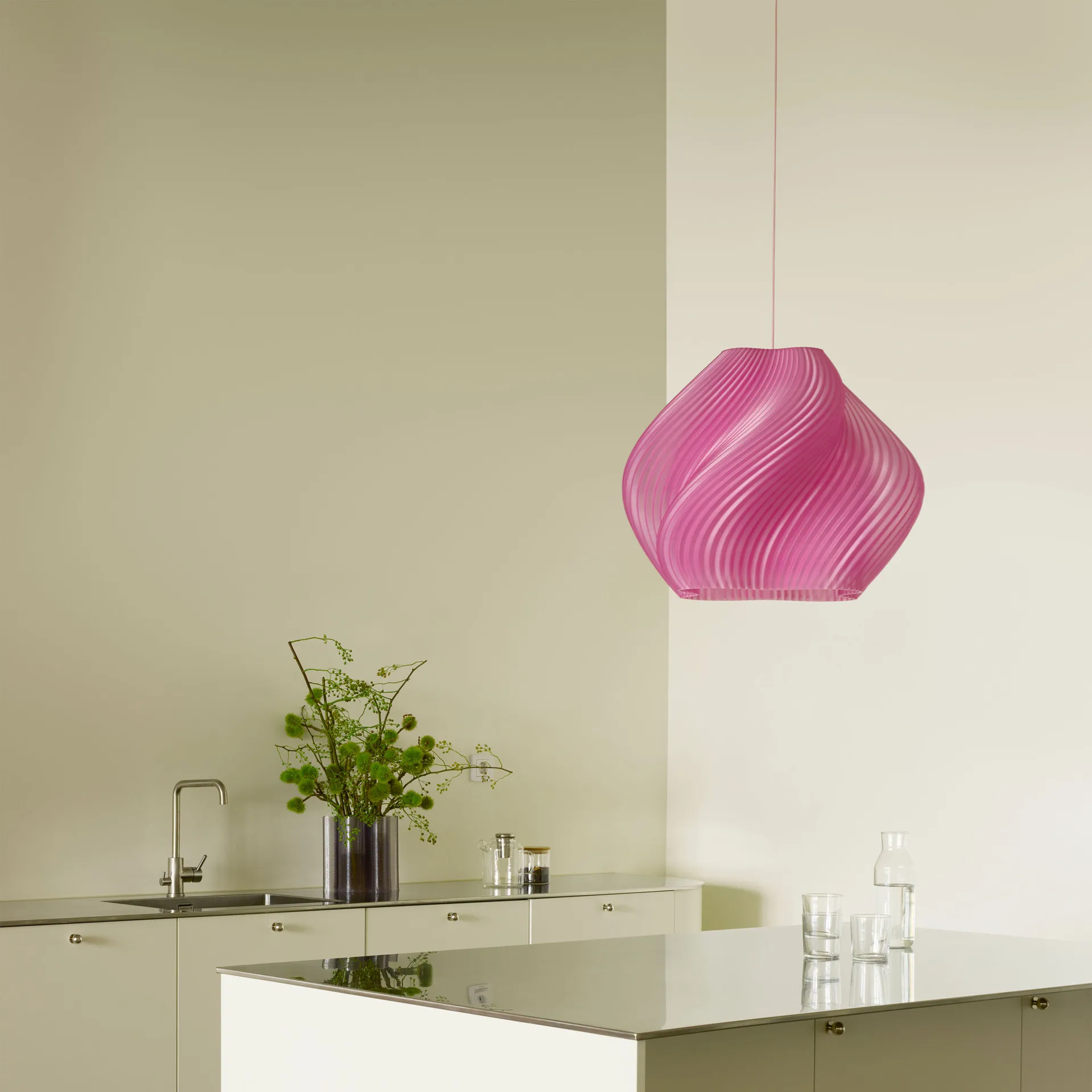 Soft Serve pendel, Rose sorbet-chrome, Mega, 60 cm Crème Atelier
