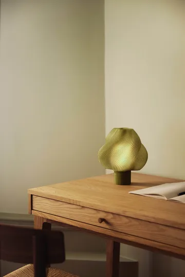 Soft Serve portabel bordslampa - Olive, 23 cm - Crème Atelier