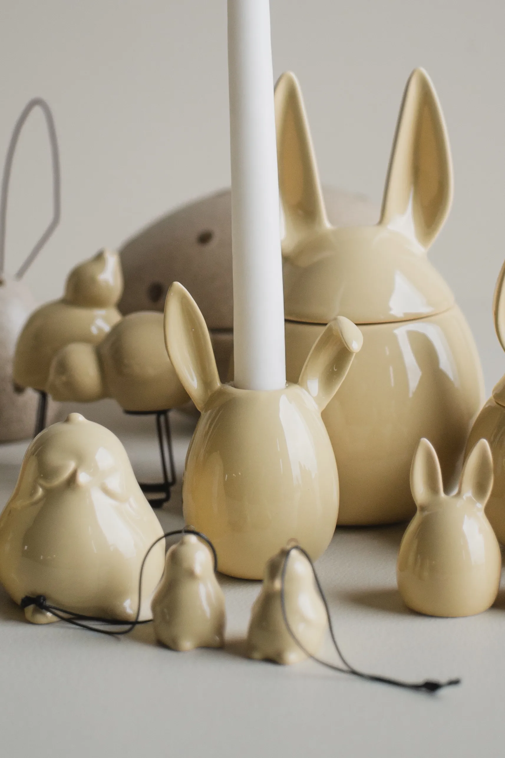 Rabbit ljusstake 13 cm, Shiny yellow DBKD