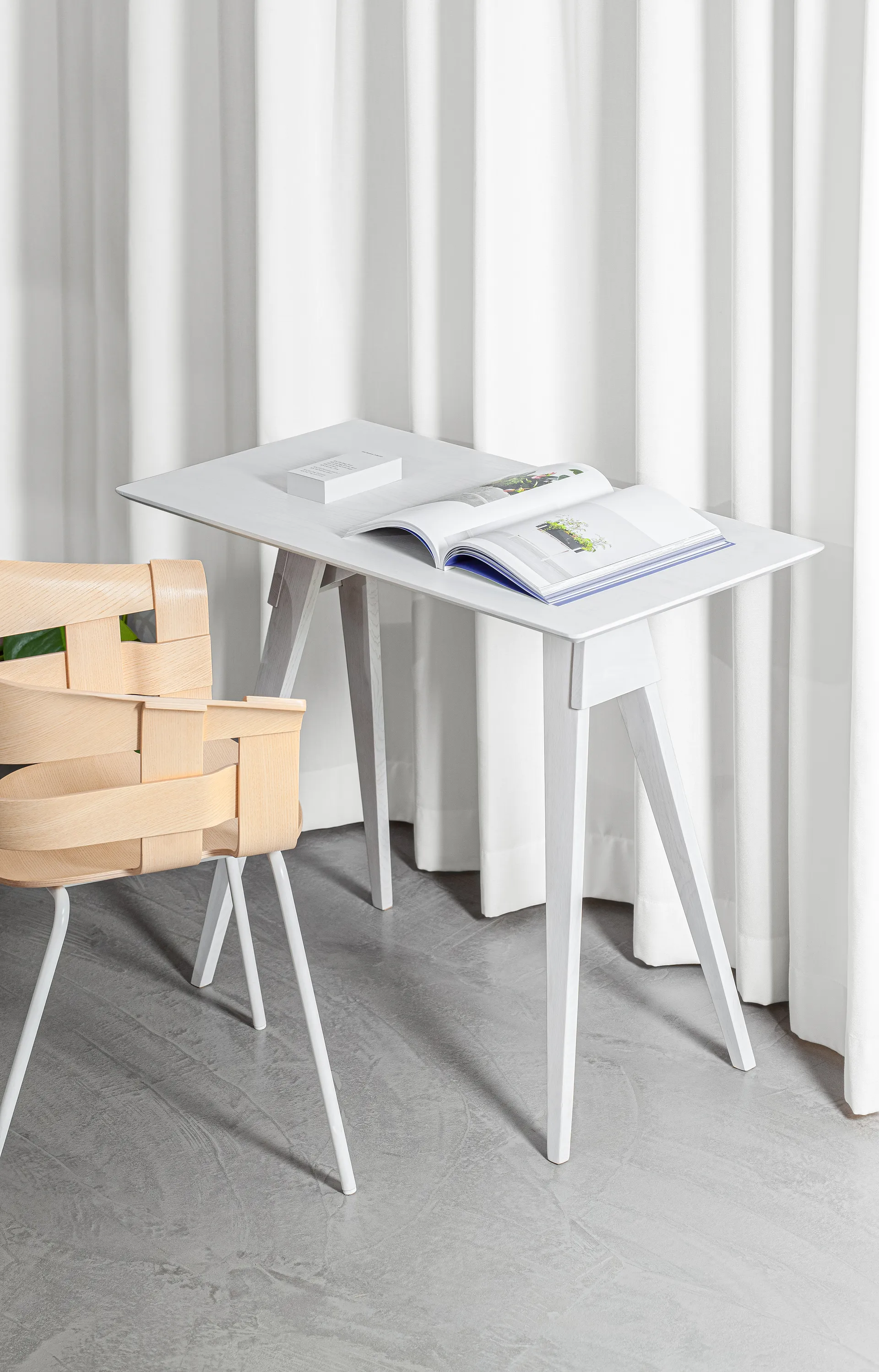 Arco sidobord L, Vit Design House Stockholm