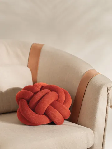 Knot kudde - Orange red - Design House Stockholm