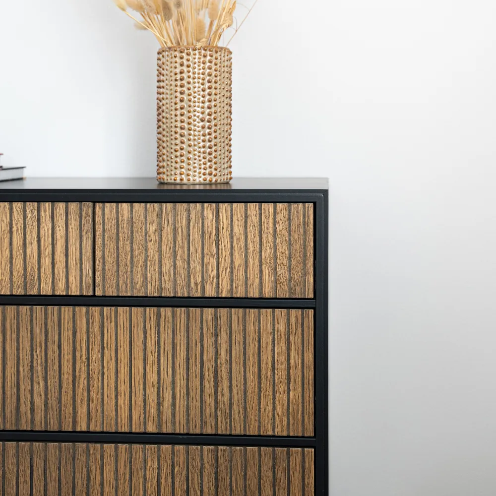 Line Hög byrå, Walnut/white-3+3 lådor-sockel Englesson