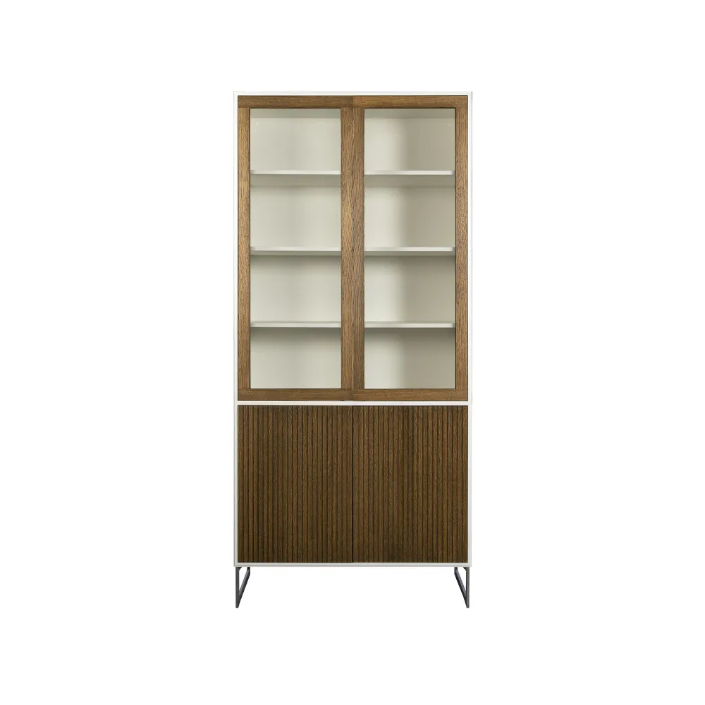 Line vitrinskåp, walnut/white, 2+2dörrar+3+1hyllor, kromben Englesson
