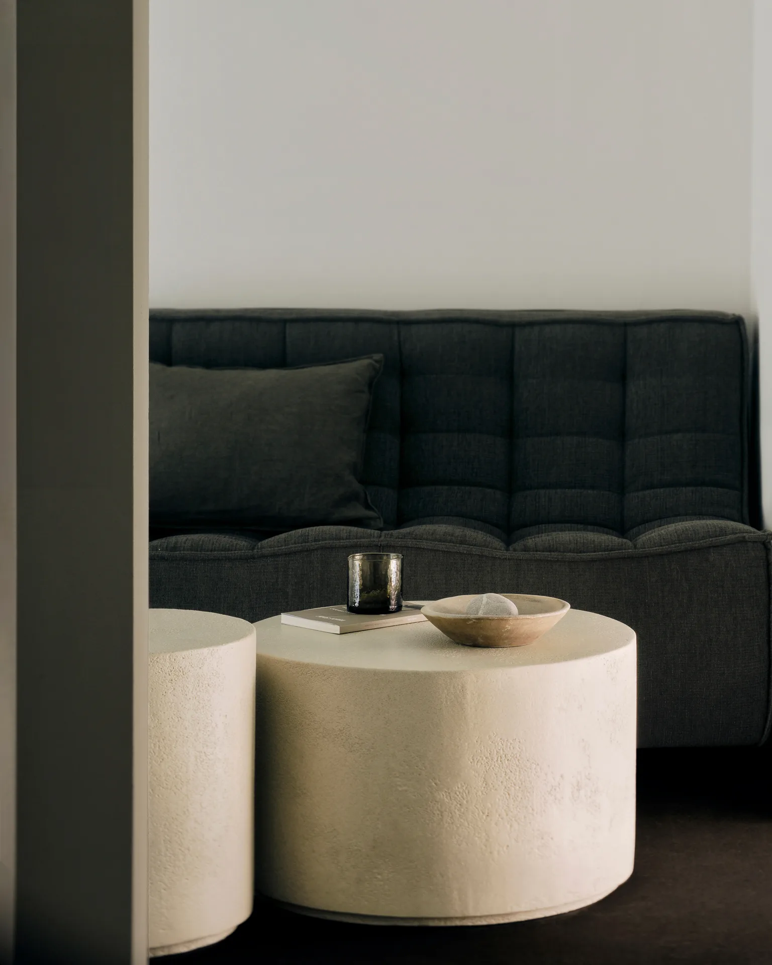 N701 soffa 2-sits, Moss Eco fabric Ethnicraft