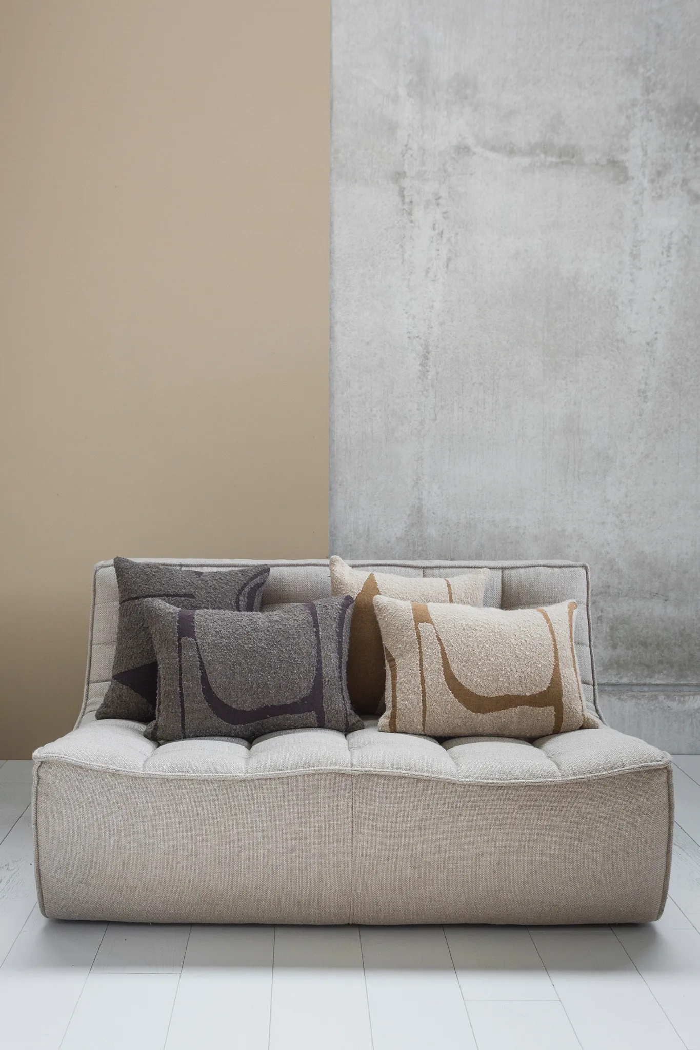 N701 soffa 2-sits, Tyg beige Ethnicraft