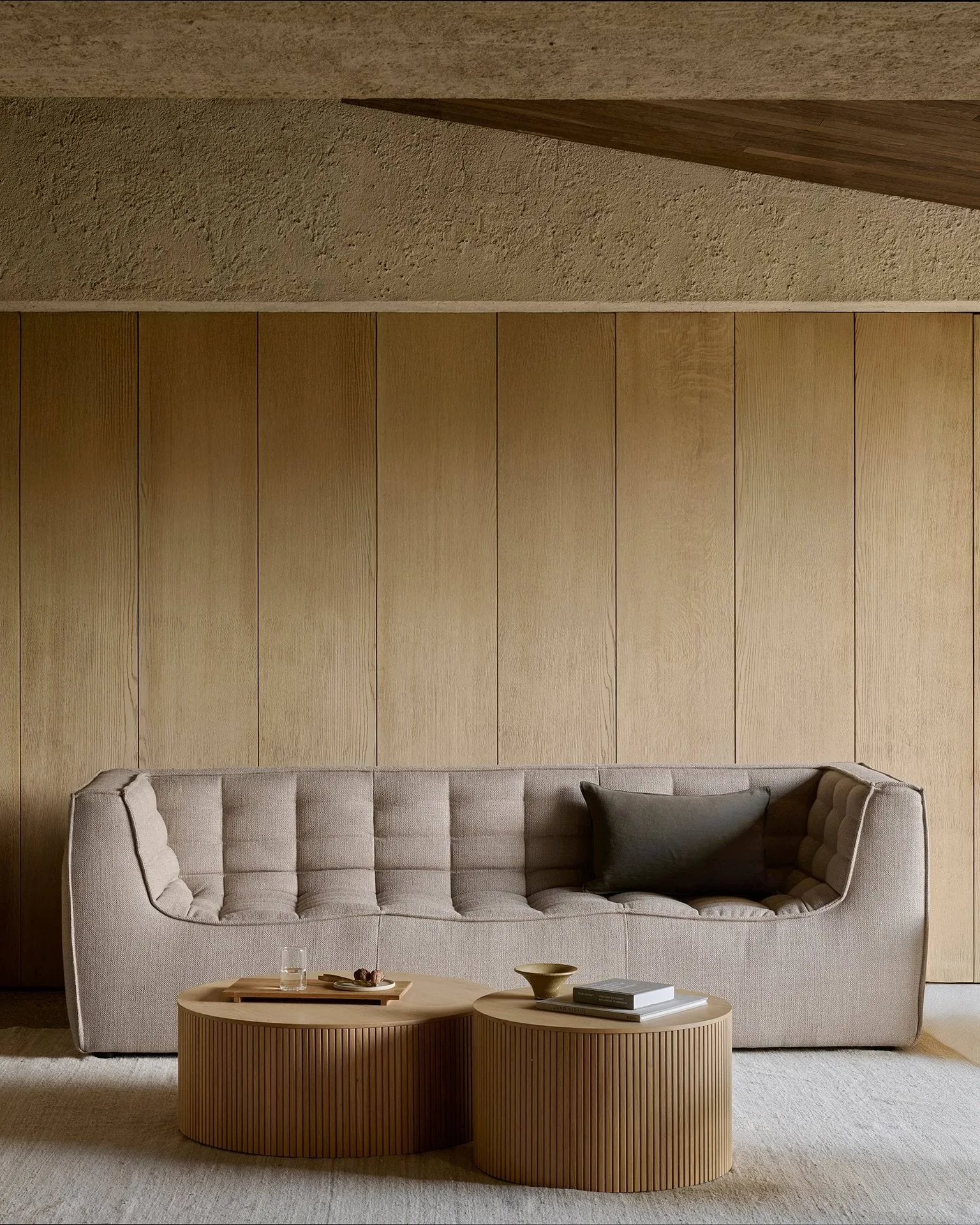 N701 soffa 3-sits, Beige, med armstöd Ethnicraft