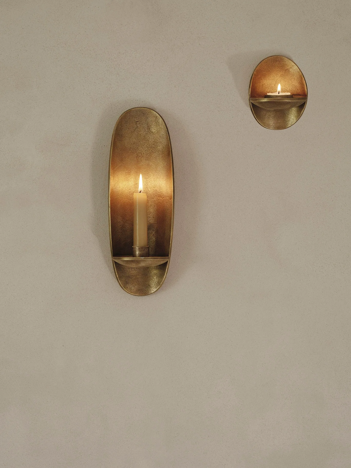 Agapé väggljusstake, Brass finish Ferm Living