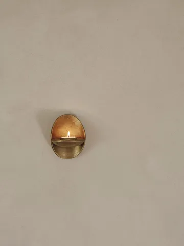 Agapé värmeljushållare vägg - Brass finish - Ferm Living