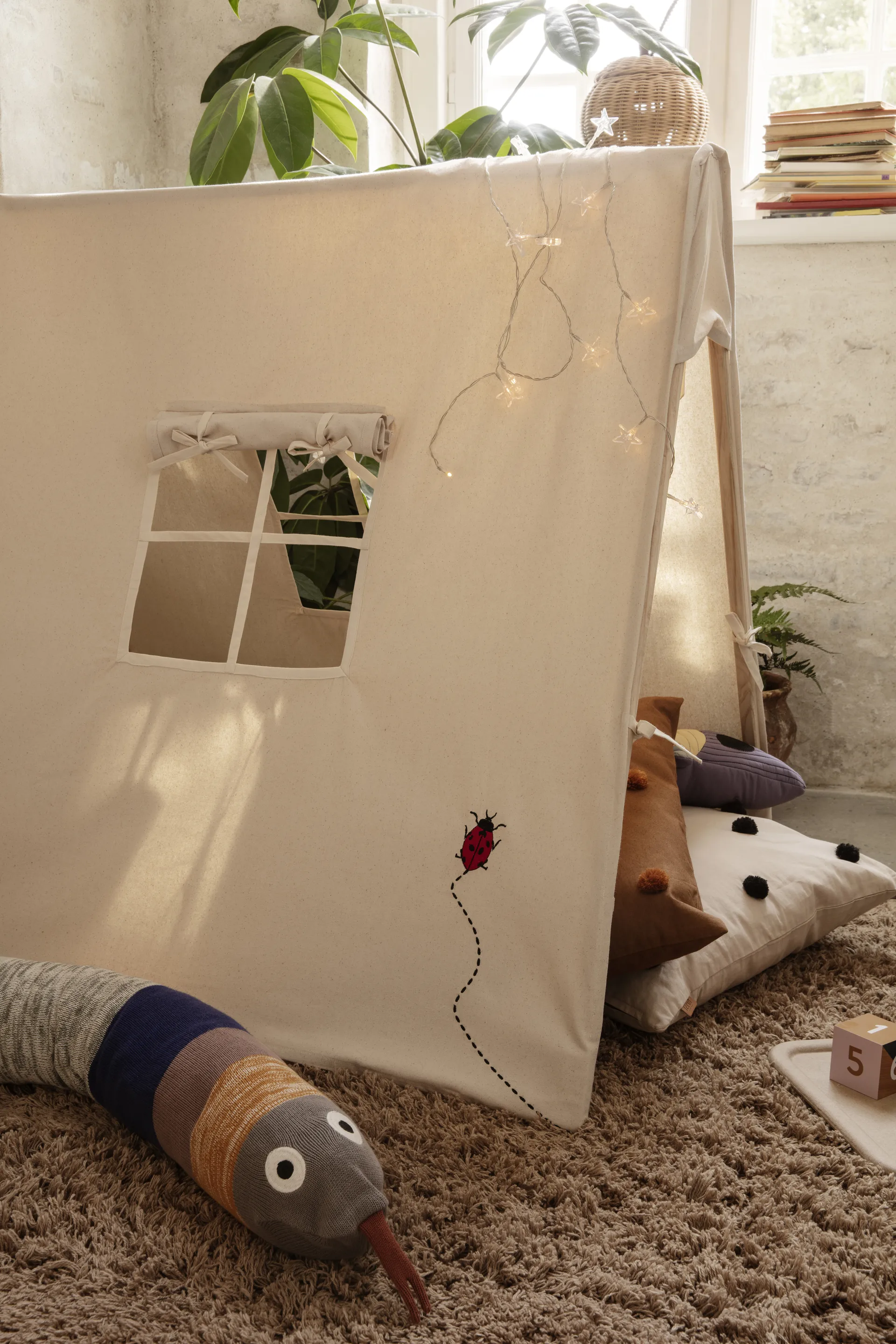 Amass long pile matta 140x140 cm, White Pepper Ferm Living