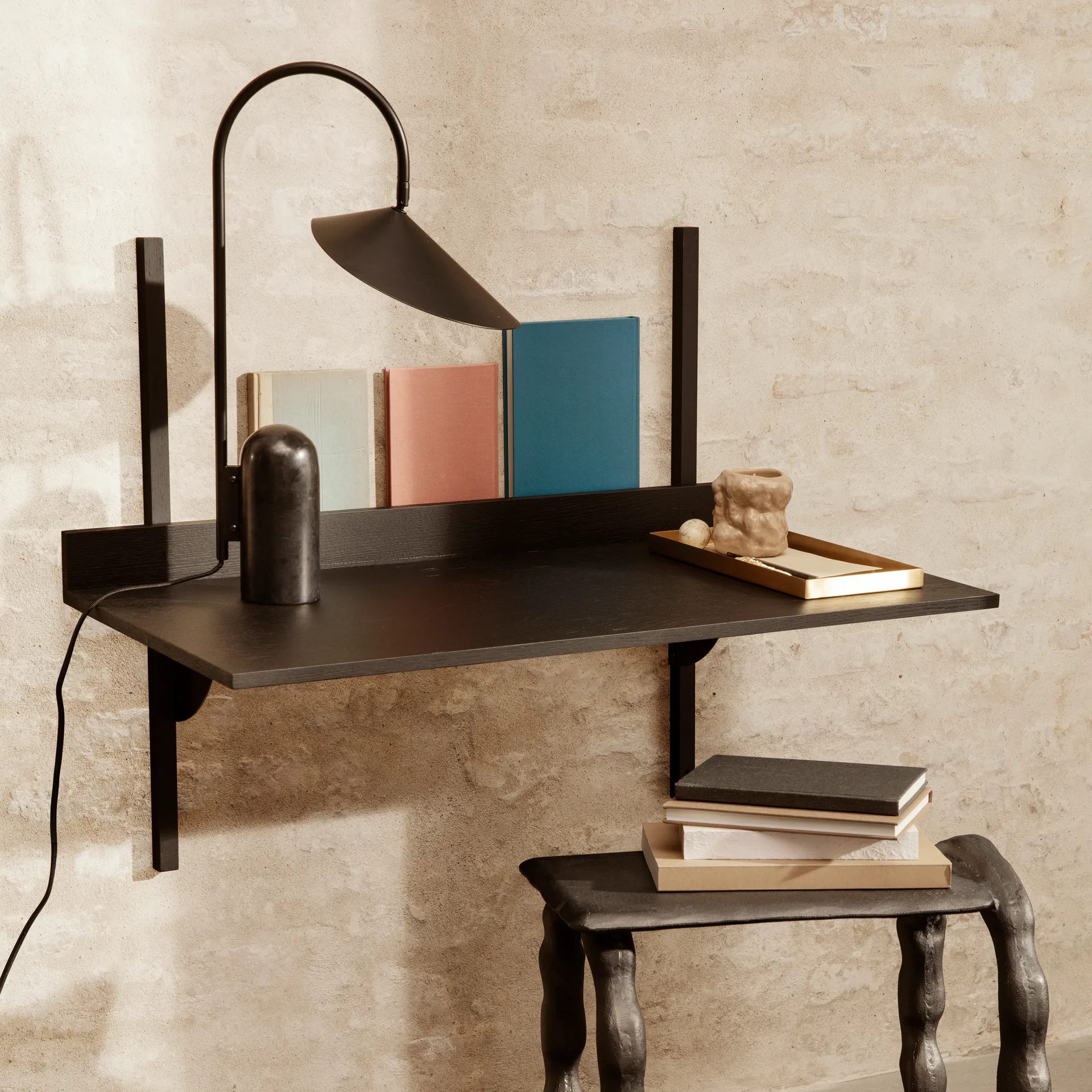 Arum bordslampa, Svart Ferm Living
