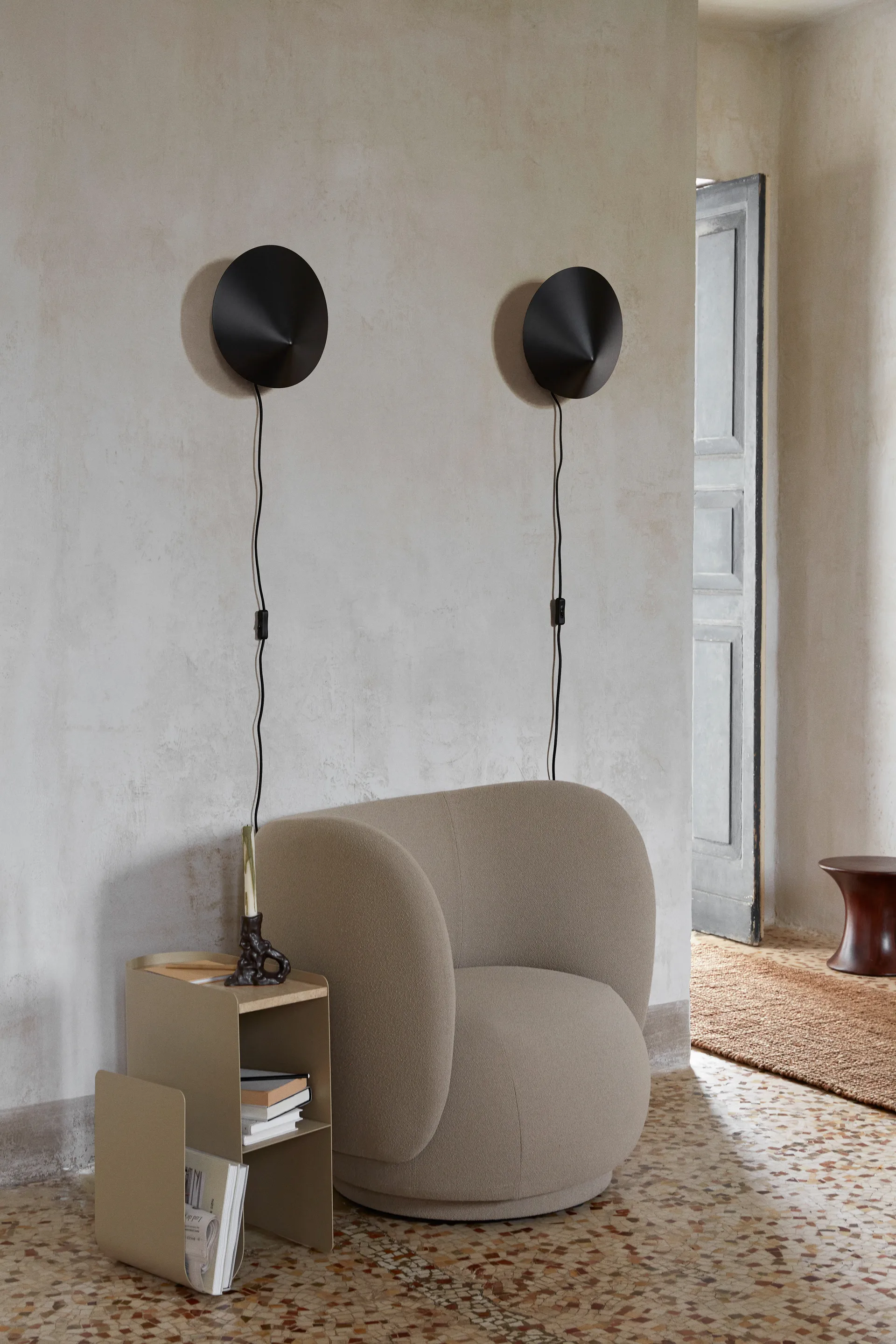 Arum wall scone vägglampa, Black Ferm Living