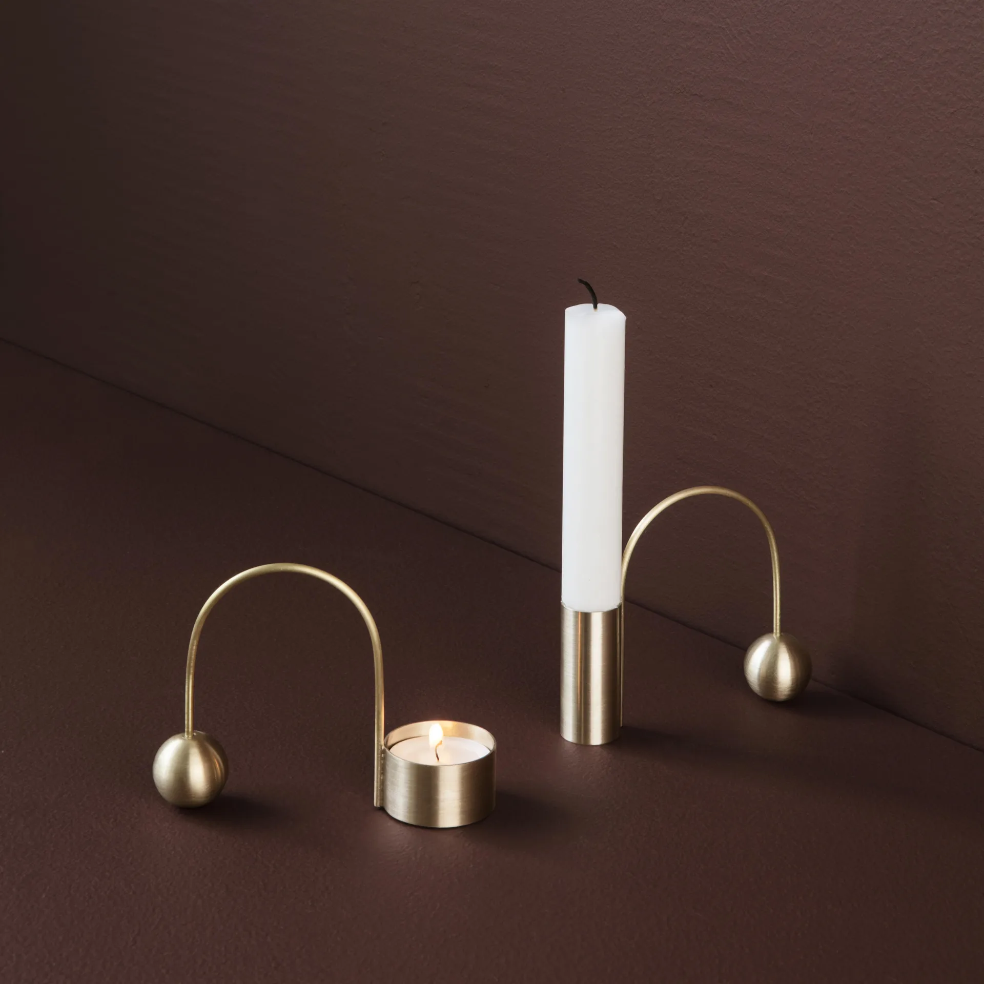 Balance mässing ljusstake, kronljus Ferm Living