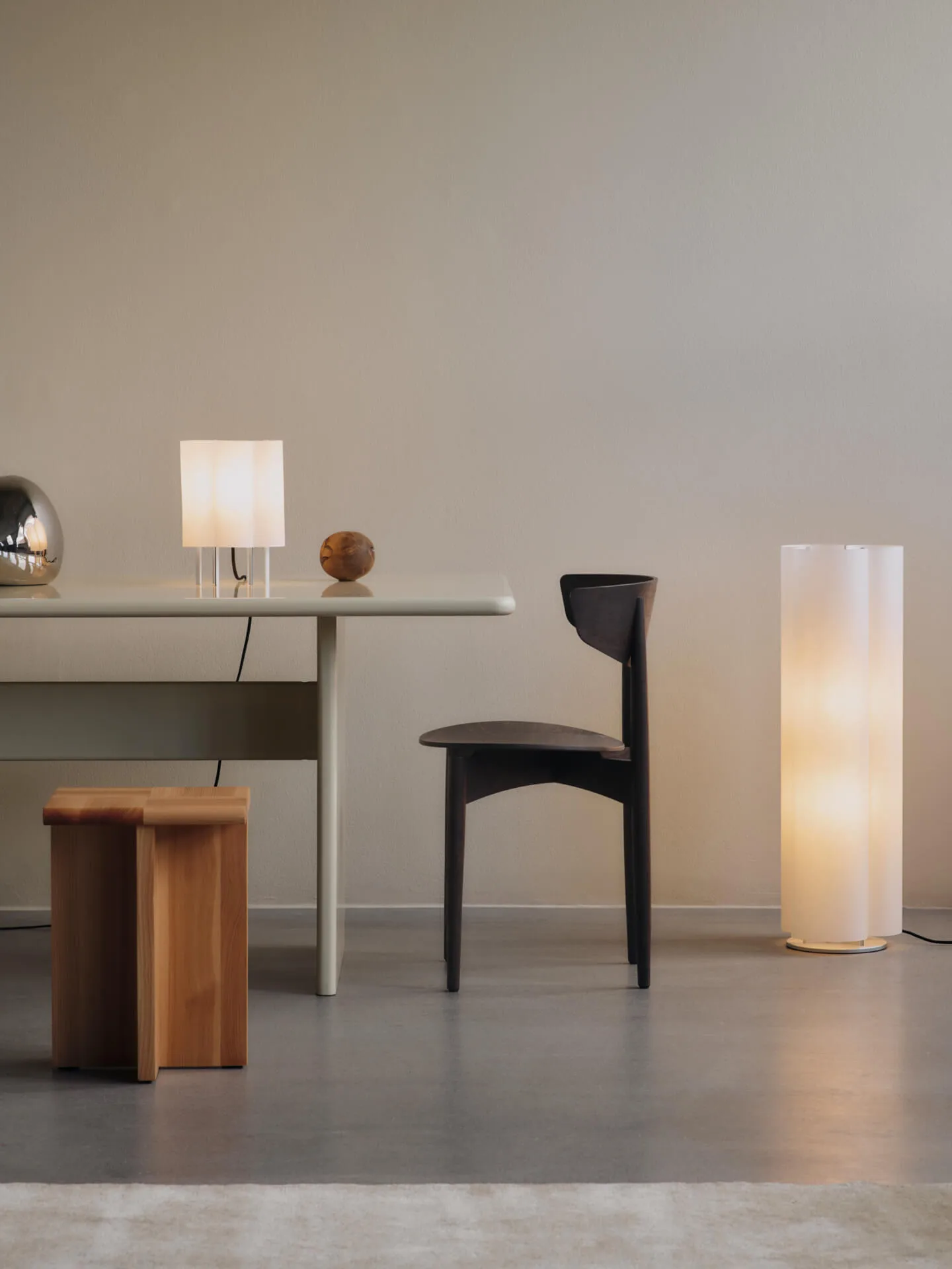 Boe bordslampa 28 cm, Silver-natural Ferm Living