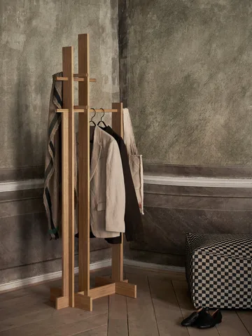 Bridge Clothes Stand klädhängare - Oiled Oak - Ferm Living