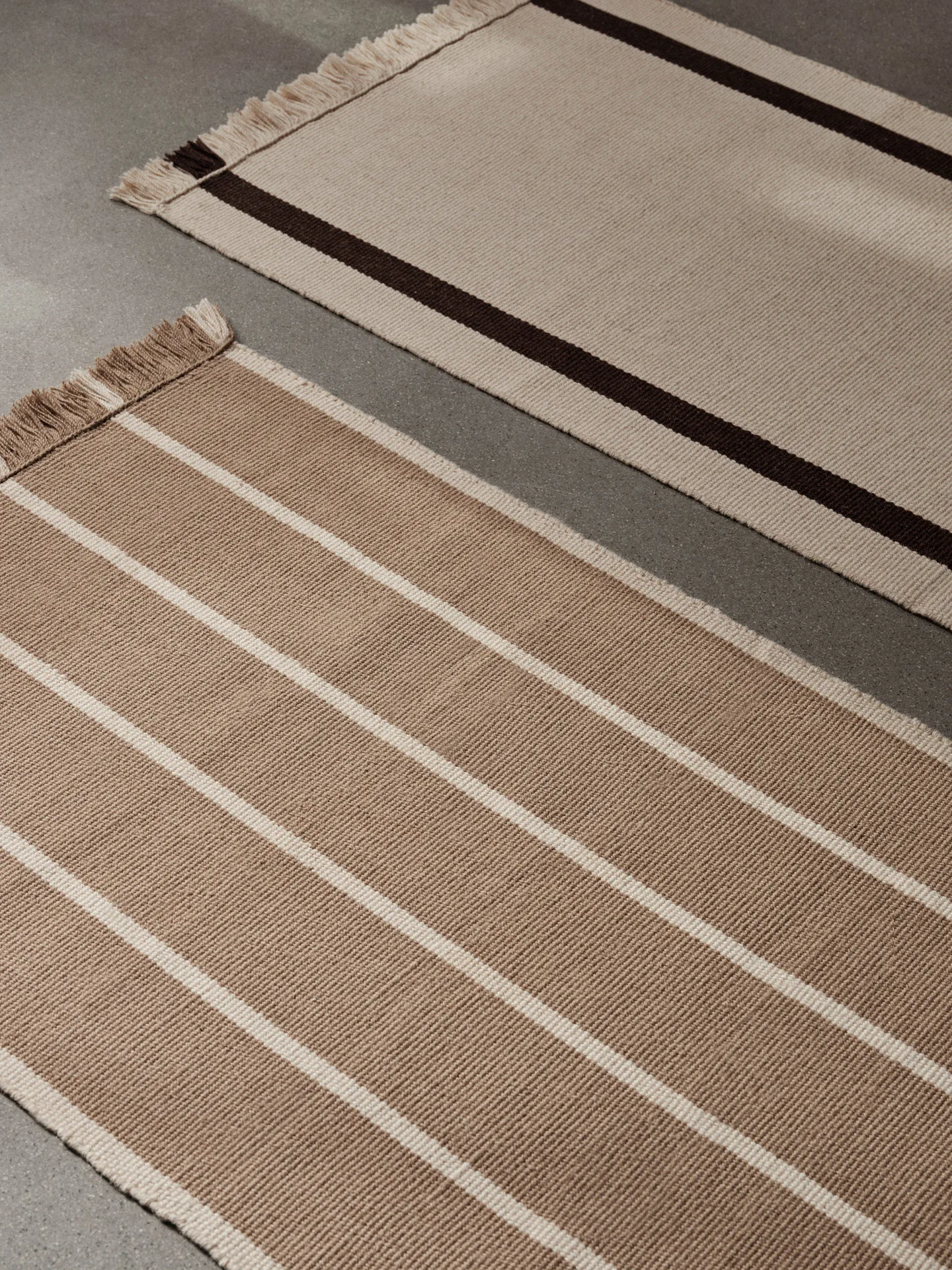 Calm kelim gångmatta, Dark Sand, Off-white, 80x200 cm Ferm Living