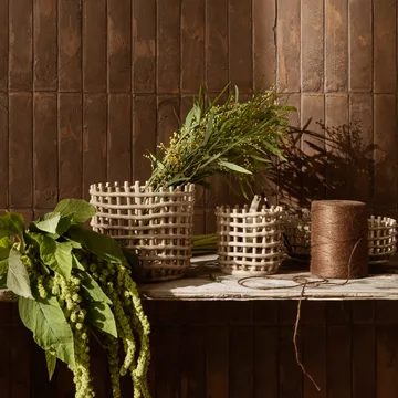 Ceramic flätad korg Ø16 cm - Cashmere - Ferm Living