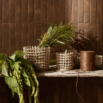 Ceramic flätad korg Ø16 cm - Cashmere - Ferm Living