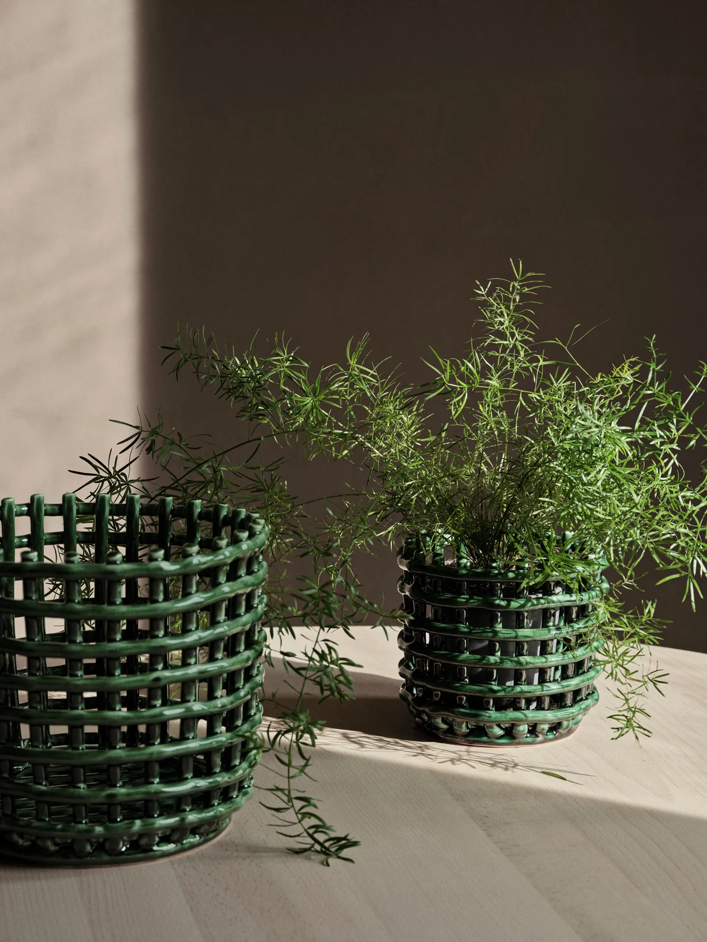 Ceramic flätad korg Ø16 cm, Emerald Green Ferm Living