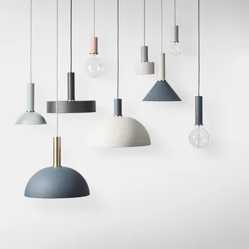 Collect taklampa stor - light grey (grå) - Ferm Living