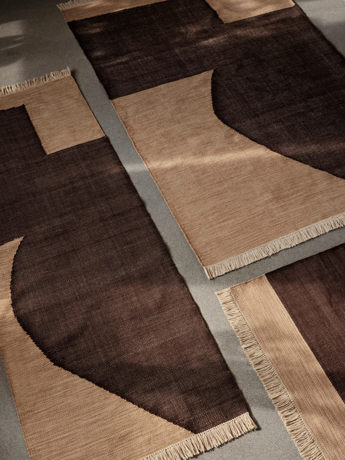 Forene matta, Tan-Chocolate, 140x200 cm Ferm Living