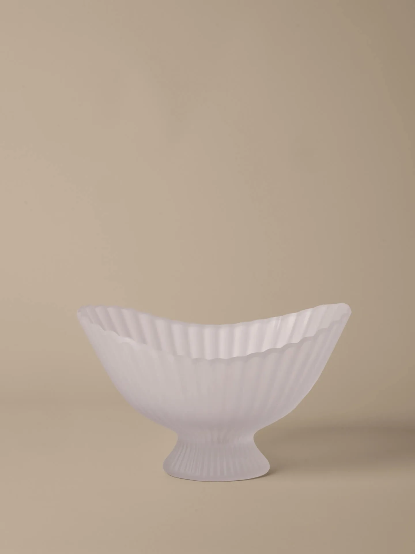 Fountain Centrepiece 41x30,5x24 cm, Frosted Ferm Living