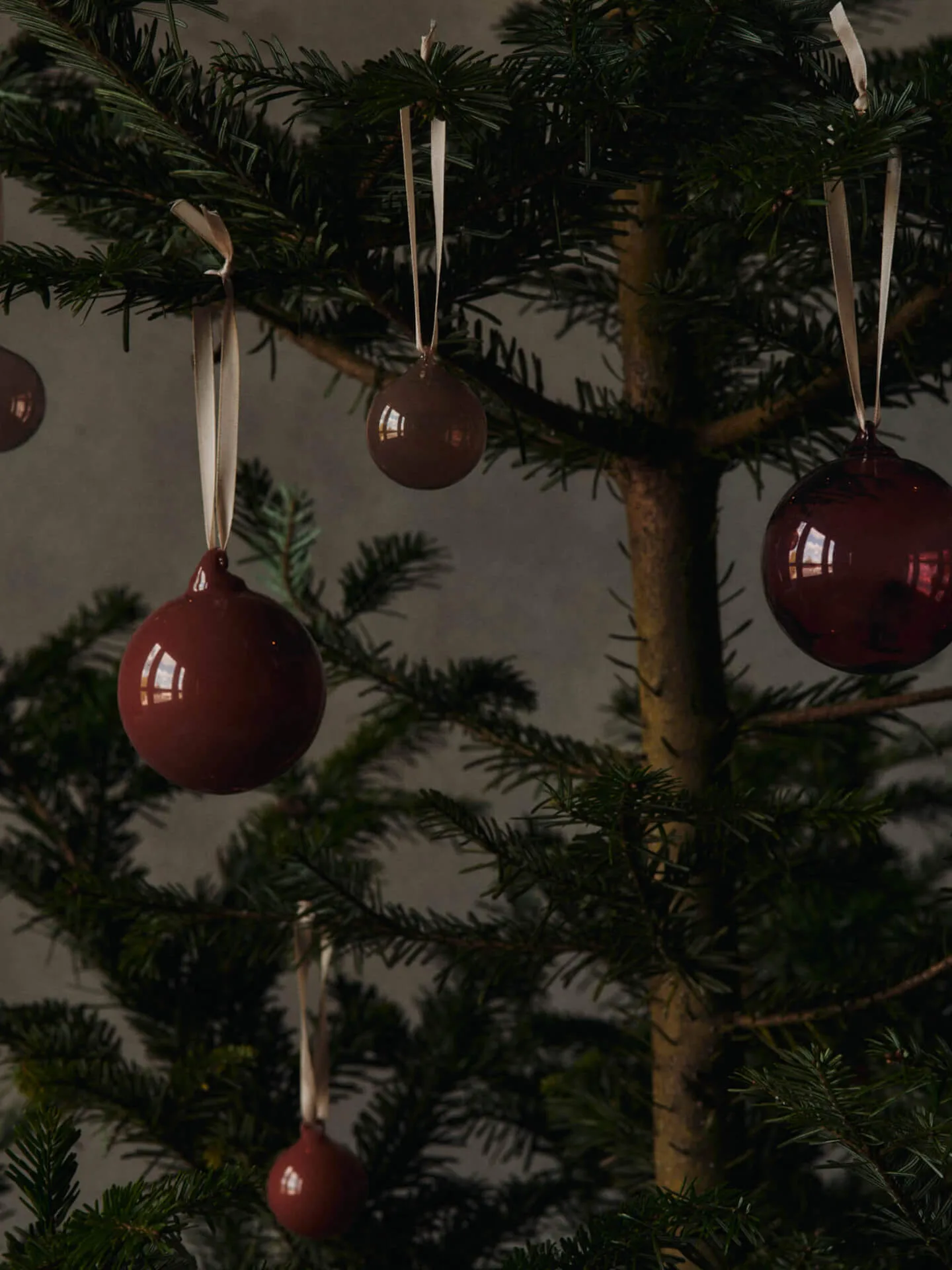 Glass bauble julkulor L Ø10 cm 3 delar, Roseate Opaque Ferm Living