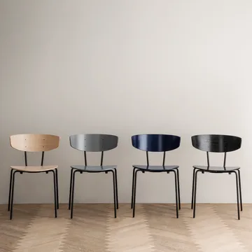 Herman Stol - Valnöt, svart stålstativ - Ferm Living