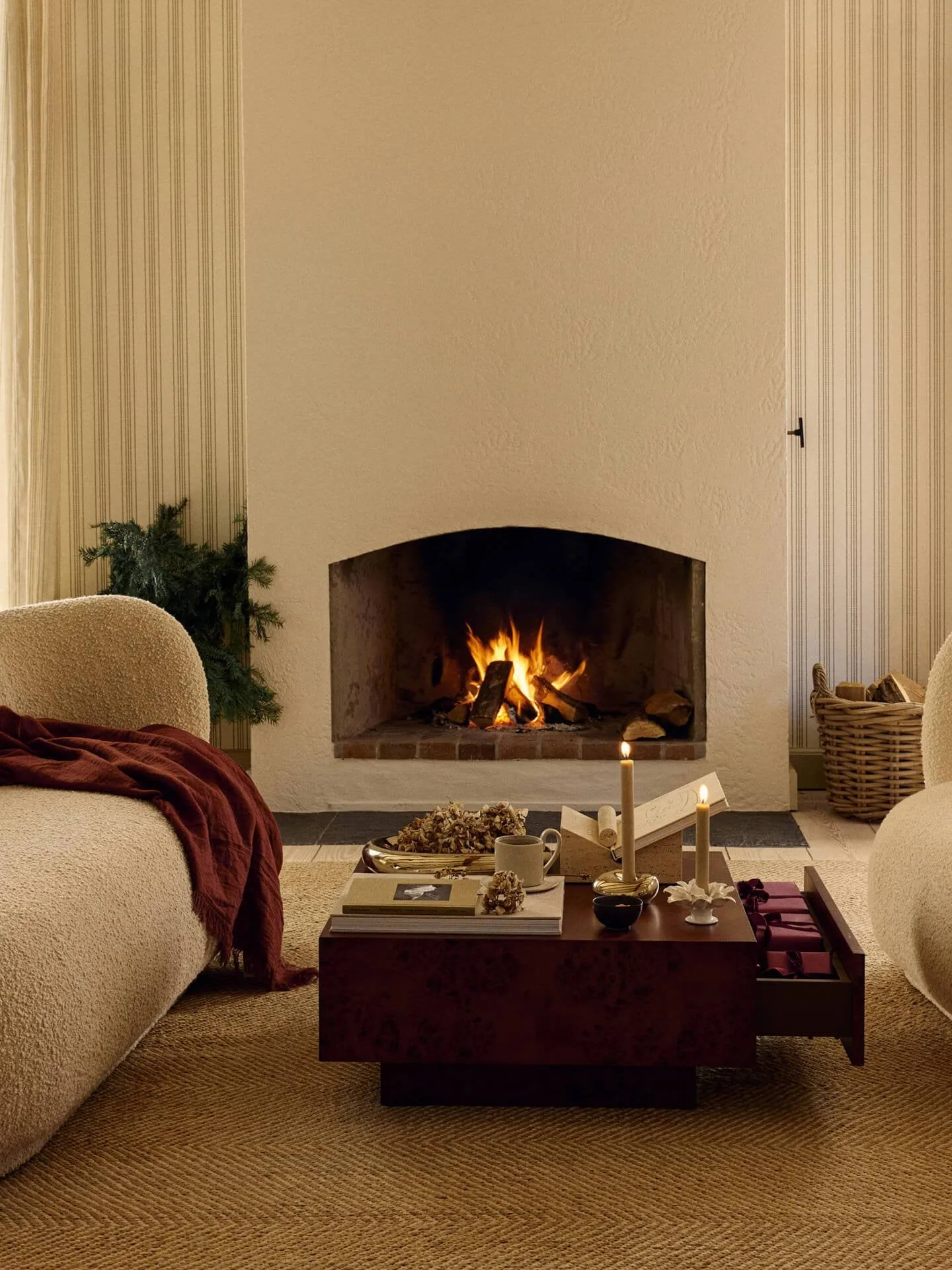 Holly Leaf ljusstake, Off-white Ferm Living