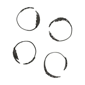 Holly leaf servettring Ø5,3 cm 4-pack - Black Brass - Ferm Living