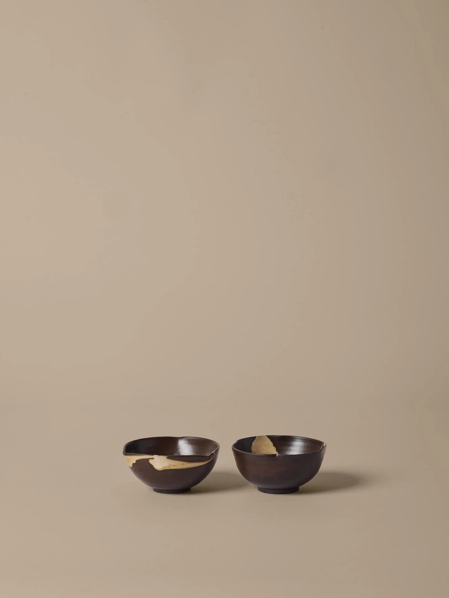 Koyo skål 2-pack, Dark brown-buff, Ø11,5x6 cm Ferm Living