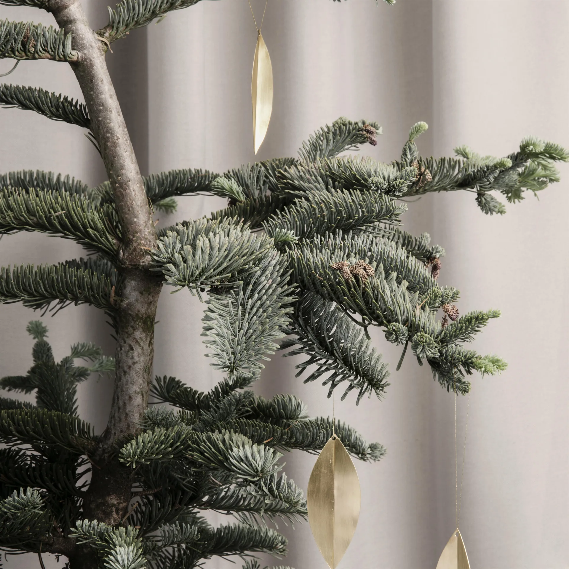 Leaf julgranshänge, Mässing, 4-pack Ferm Living