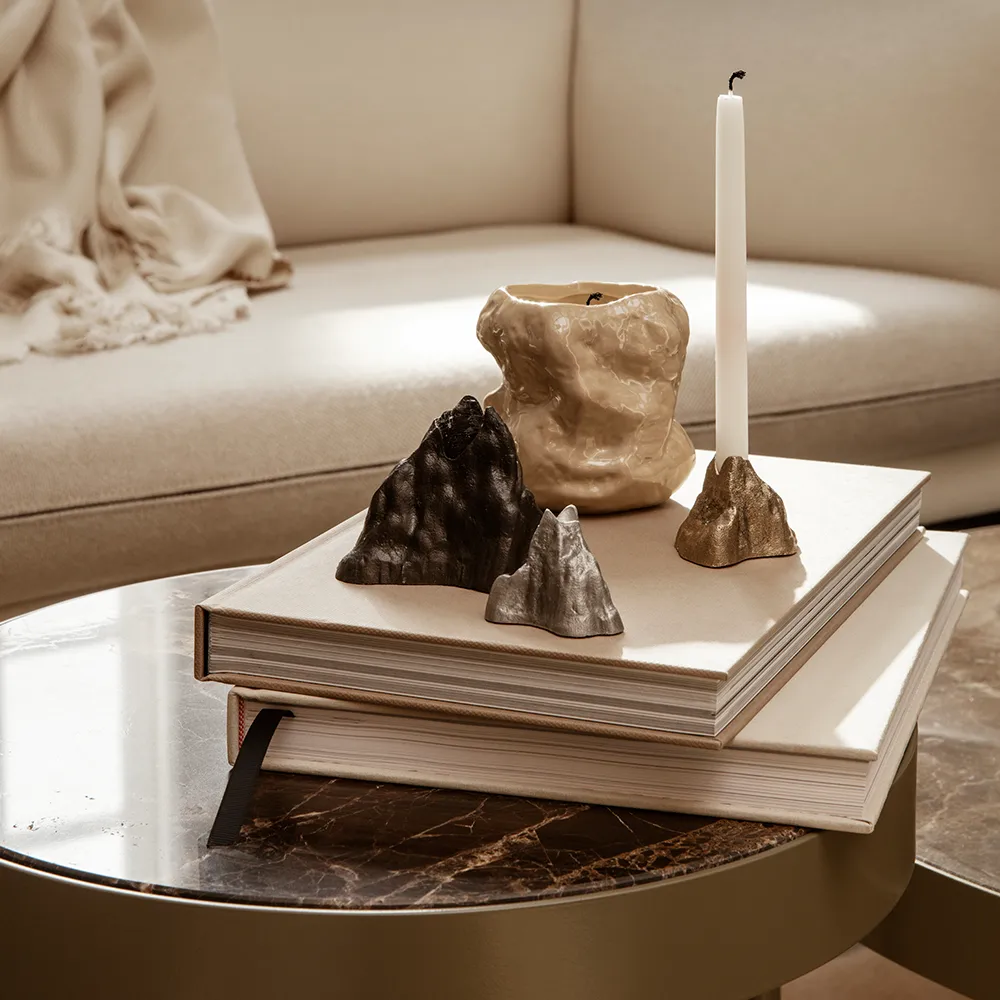 Marble Table soffbord, marmor svart, medium, svart stativ Ferm Living