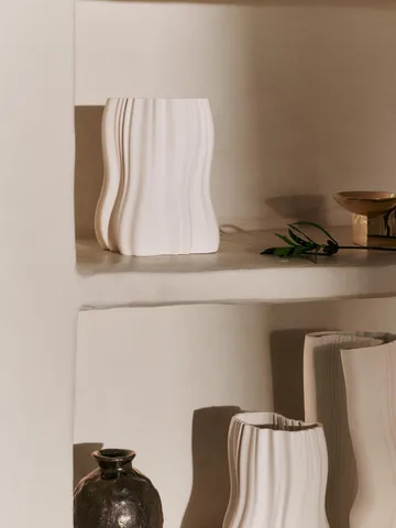 Moire vas 20 cm - Off-white - Ferm Living