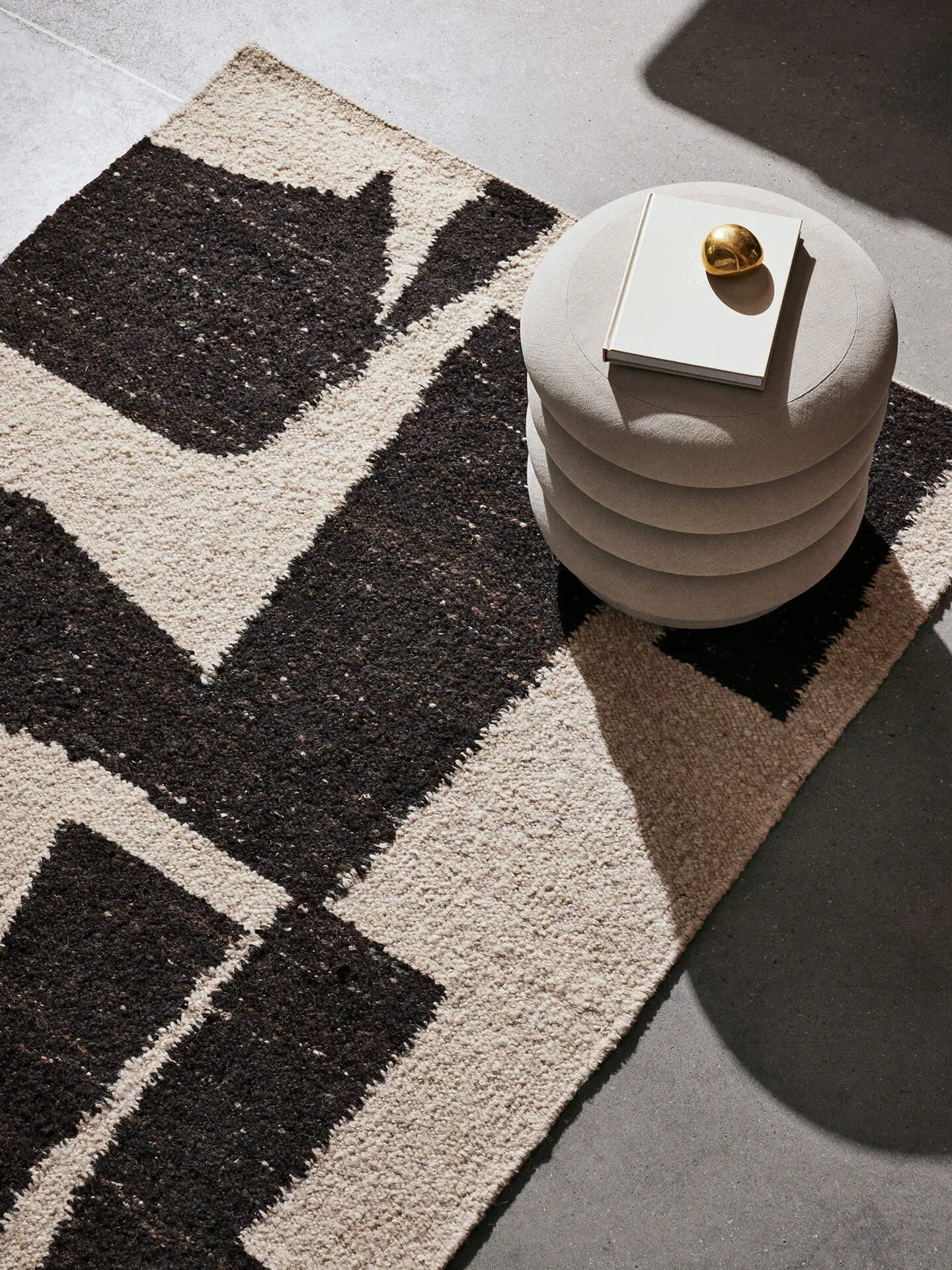 Piece ullmatta, Off-white-Coffee, 140x200 cm Ferm Living