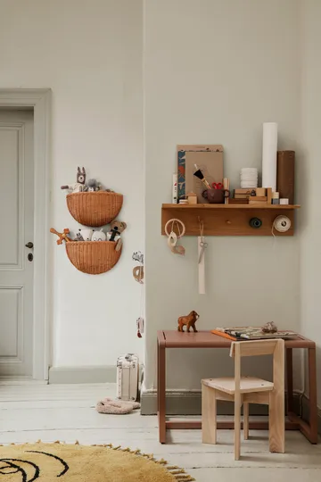 Place Rack knopplist hylla ek - Medium - Ferm Living