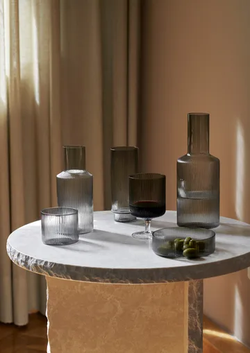 Ripple glas lågt 4-pack - Smoked Grey - Ferm Living