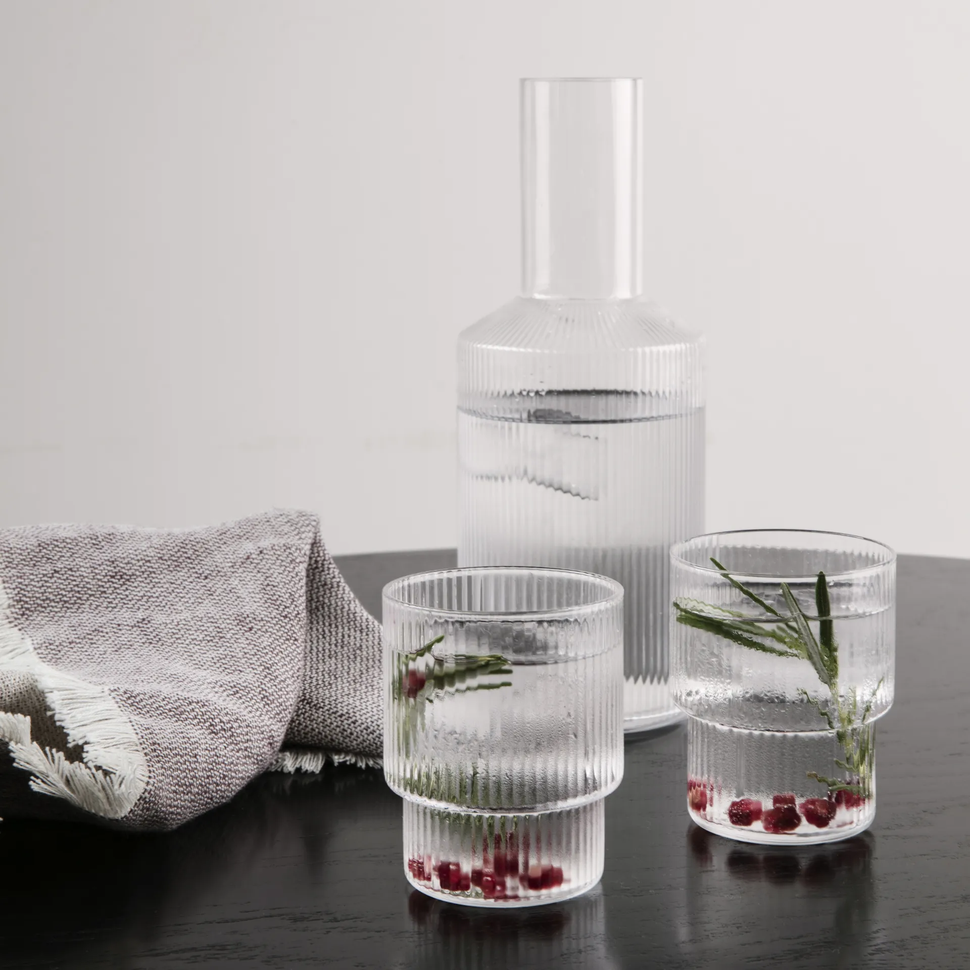 Ripple karaff, klar Ferm Living