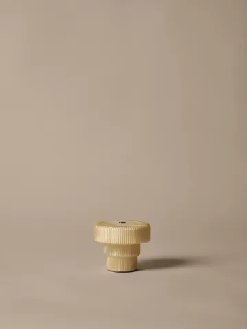 Ripple portabel bordslampa - Oat (beige), 10 cm - Ferm Living