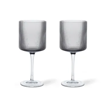 Ripple rödvinsglas 32,5 cl 2-pack - Smoked grey - Ferm Living