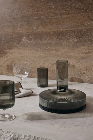 Ripple vinkaraff - Smoked Grey - Ferm Living
