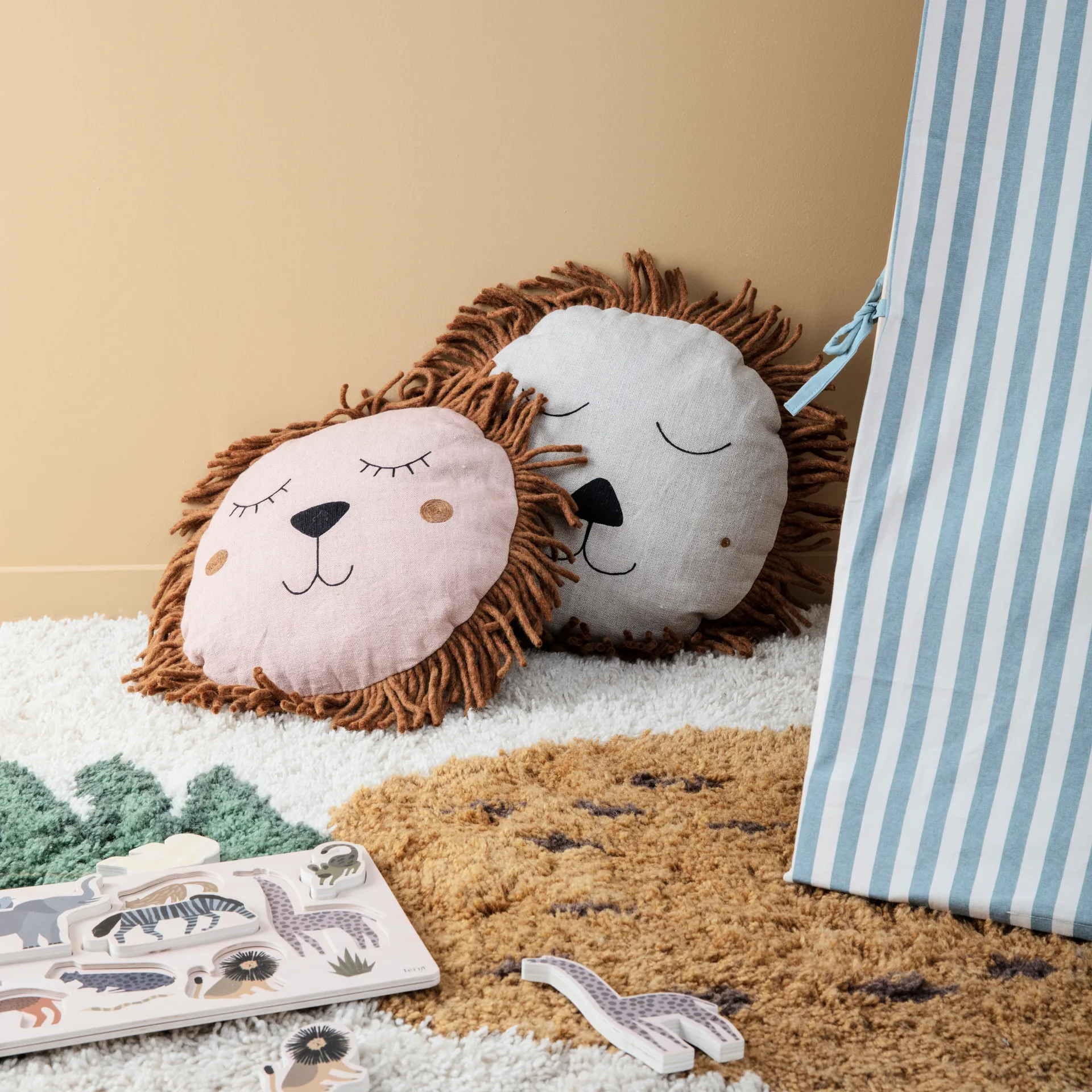 Safari kudde lejon, natural Ferm Living