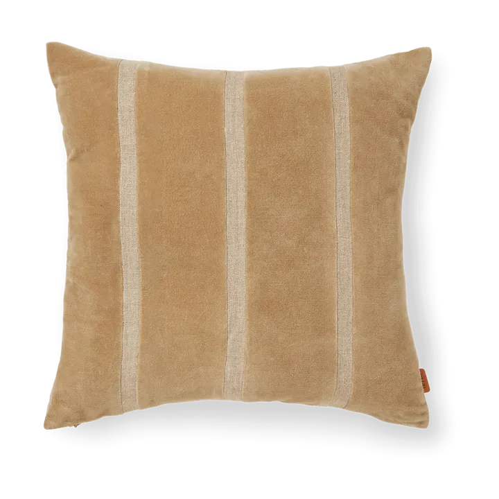Senti Stripe kuddfodral 50x50 cm - Dark sand-linen - Ferm Living
