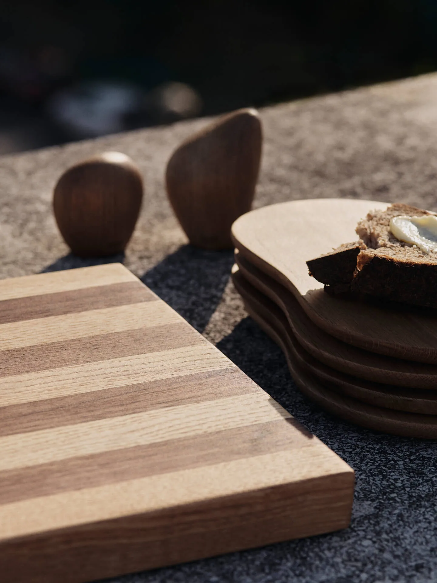 Stribe skärbräda bold 25x36 cm, Walnut-oak Ferm Living