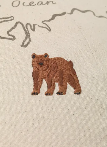 The world tygkarta - Offwhite - Ferm Living