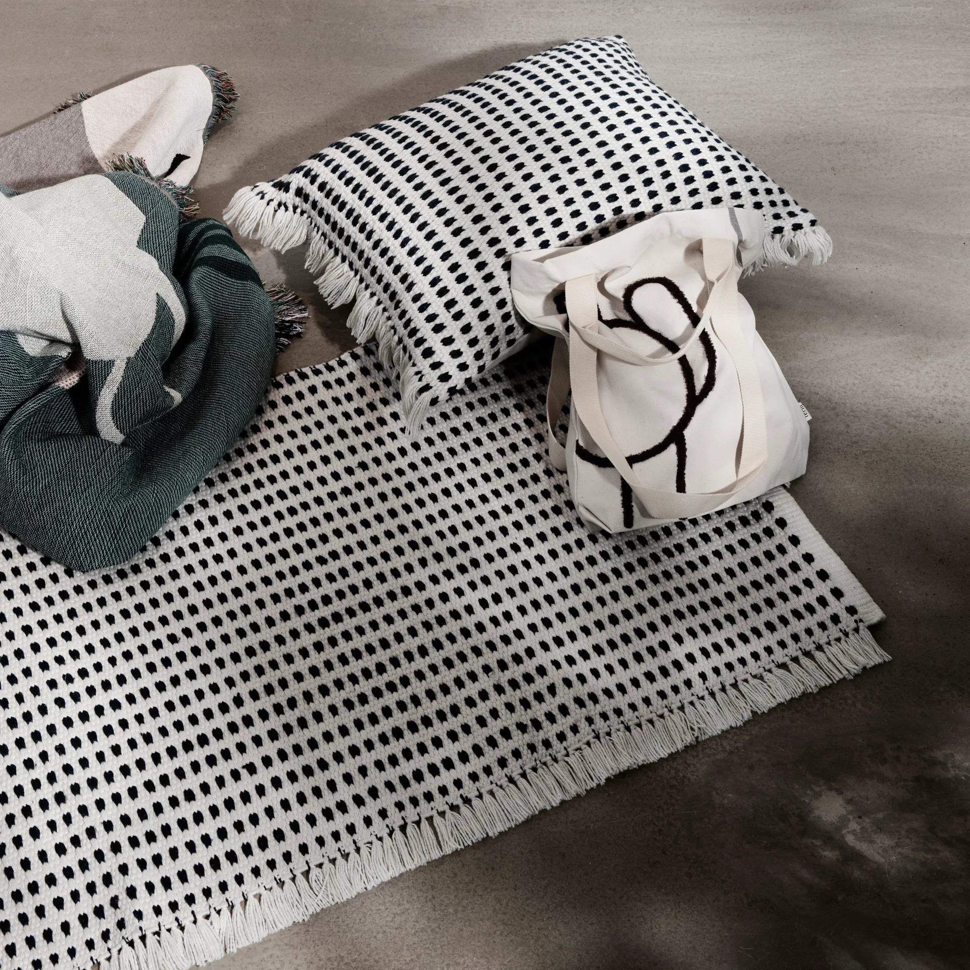Way Outdoor kudde 70x50cm, Off-white Ferm Living